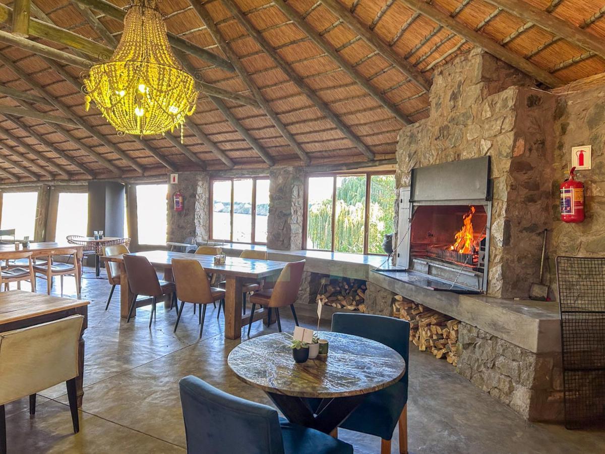 Tzamenkomst River Lodge Colesberg Dış mekan fotoğraf