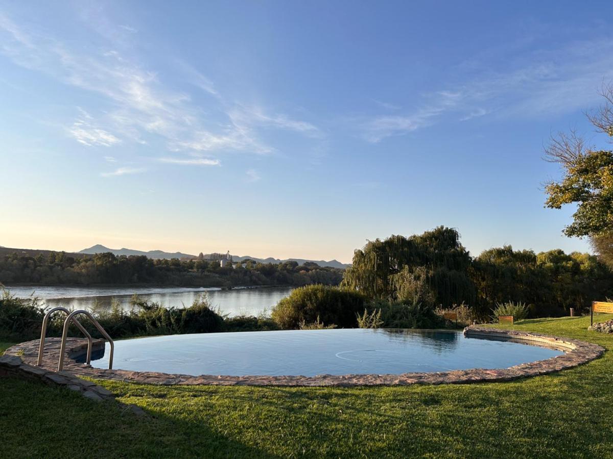 Tzamenkomst River Lodge Colesberg Dış mekan fotoğraf