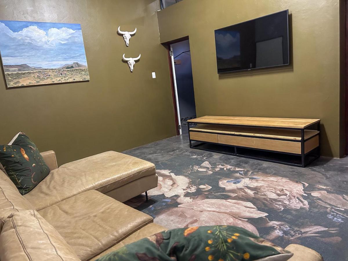 Tzamenkomst River Lodge Colesberg Oda fotoğraf